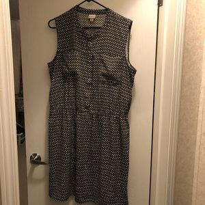Sleeveless dress